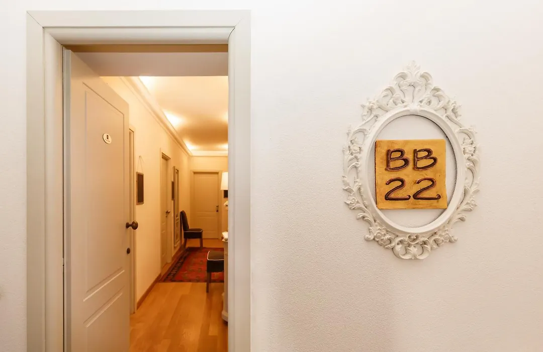 Bb 22 Charming Rooms & Apartments-1